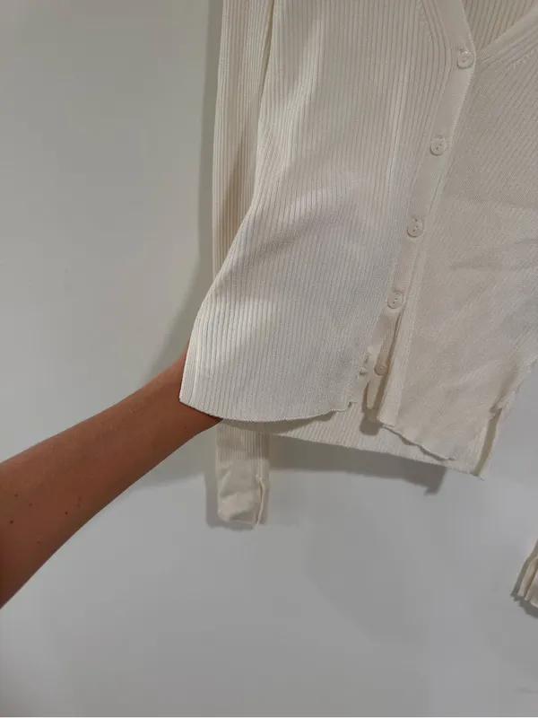 Abercrombie & Fitch Cream Ribbed V-Neck Long Sleeve Cardigan - Image 4