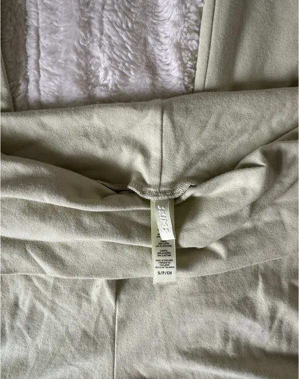 SKIMS Leggings - Image 2