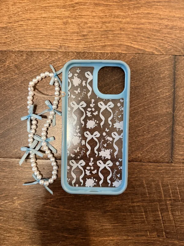 iPhone 14 EUC Floral Bow Phone Case with Pearl Bracelet Accessory - Image 2