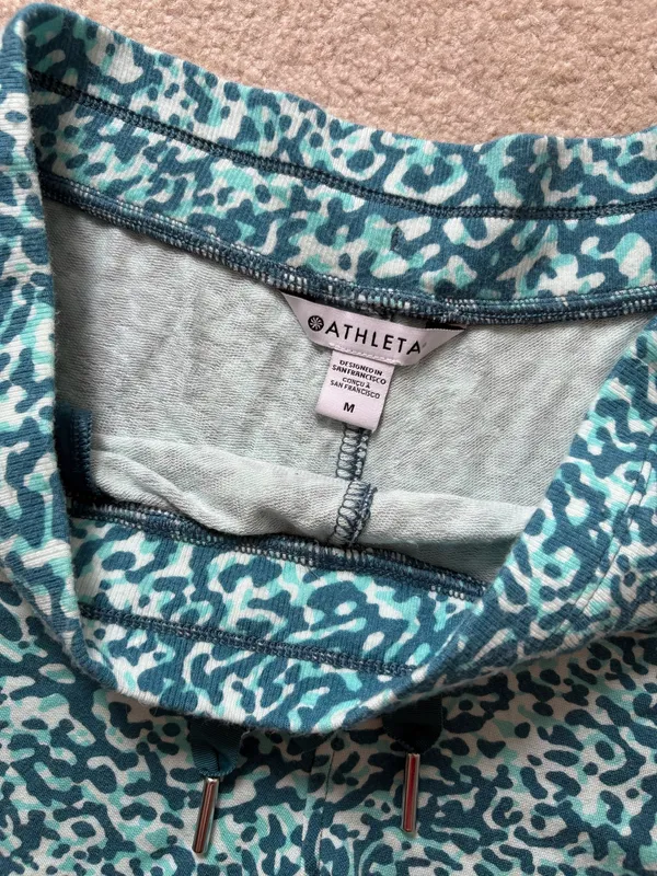 Athleta Shorts Women’s Medium - Image 3