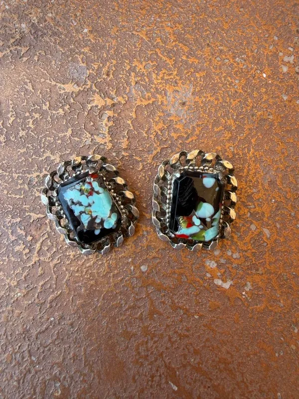 Free People Vintage 70s 80s chunky Turquoise and Black Glass Mable clip on Earrings #boho #statement #summer #y2k - Image 2