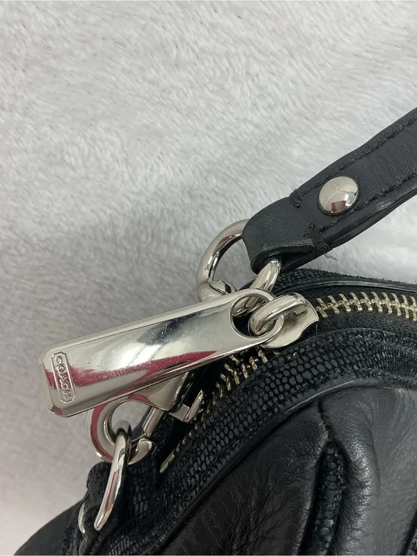 Coach Black Leather Satchel with Adjustable Strap c19 - Image 3