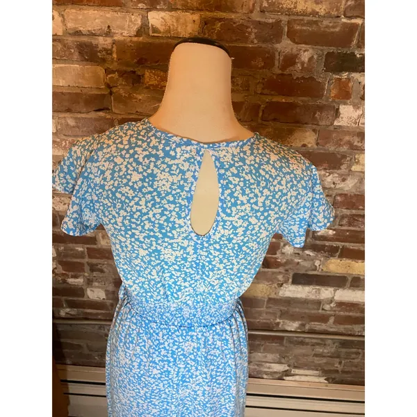 Sienna Sky Light Blue Floral Faux Wrap Midi Dress XS Flutter Sleeve Keyhole Back - Image 6