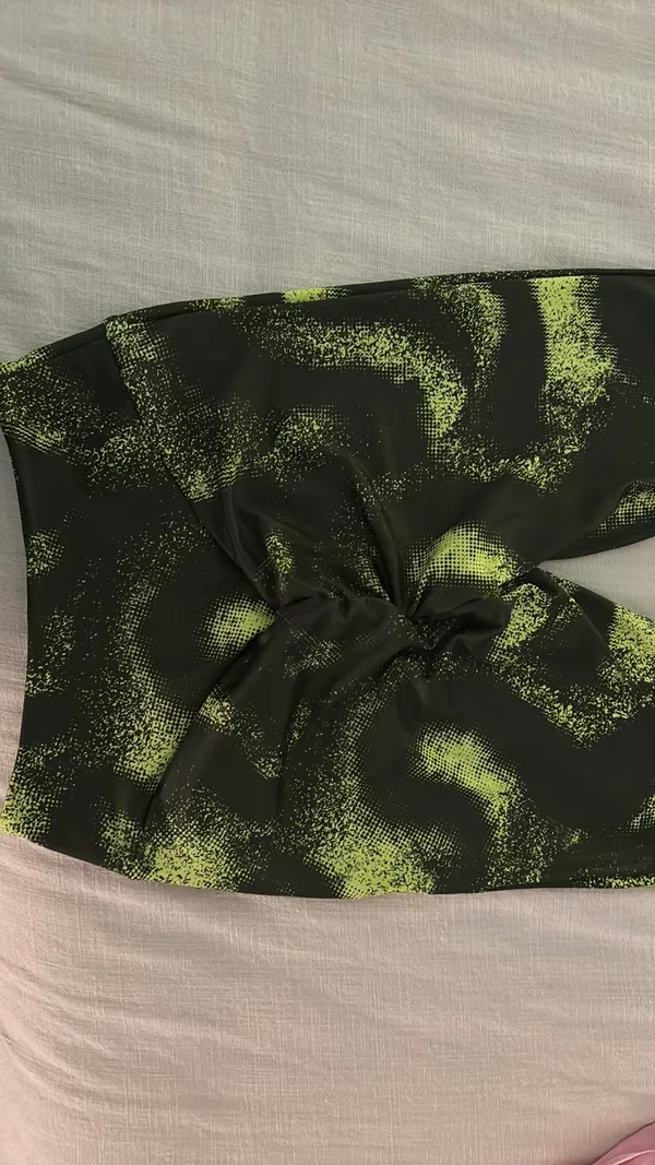 Gymshark Green Leggings - Image 2