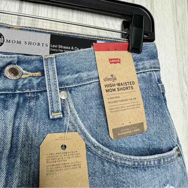 NWT Levi’s SilverTab Distressed High Rise Mom Shorts size 27 NEW - Image 11