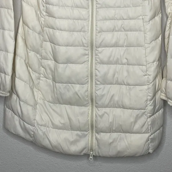 Uniqlo Down Filled‎ Hoody Coat - Image 5