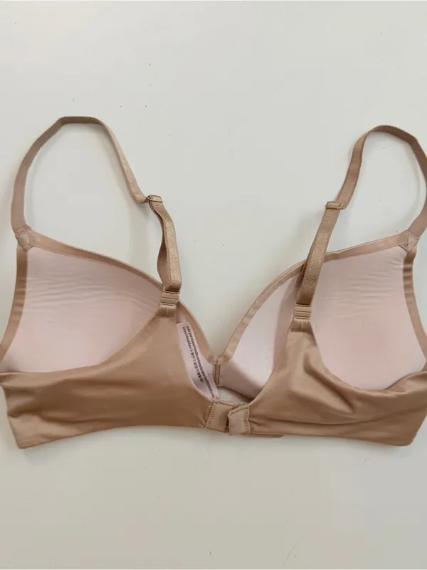 Victorias Secret So Obsessed No Wire Padded Molded Cups Bra Adjustable Nude Tan - Image 4