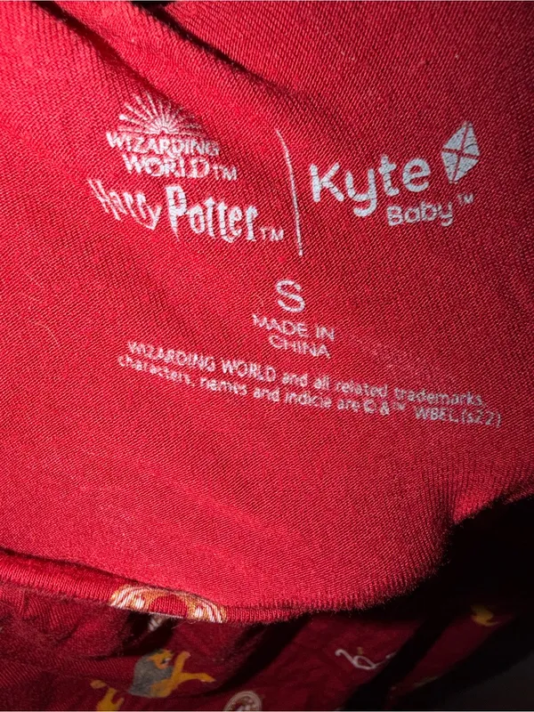 Kyte Baby Pajama Set Adult Unisex Gryffindor Harry Potter Size Small - Image 7