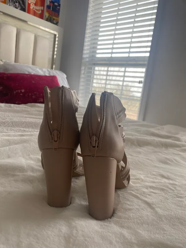 Nude Heels Tan Size 7 - Image 3