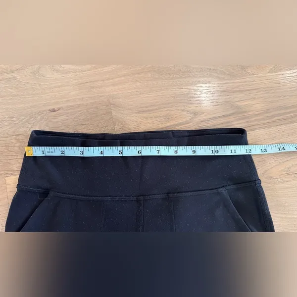 Lululemon Align Jogger 28"
Black size 4 - Image 7