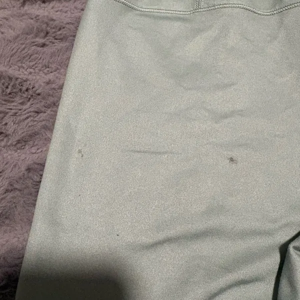 Reversible Sage Green Athletic Shorts Women’s Small Stretch Workout - Image 7