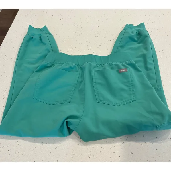 FIGS Zamora Jogger Scrub Pants in Surgical Green Size XS‎ Petite - Image 4