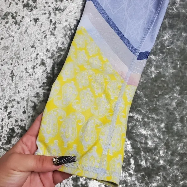 Alo Yoga Blue/Yellow Airbrush Tree Lace‎ Sky Leggings - Image 2