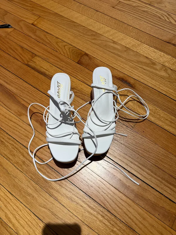 Liliana Vintage Y2K strap lace-up chunky White Platform Sandals Sz 9 gladiator - Image 3