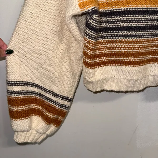 $60 PRE-OWNED Billabong Seeing Multi-Colored Stripes Cropped Pullover Sweater M - Image 11