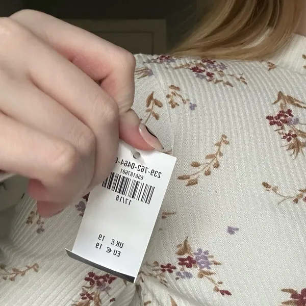 Abercrombie & Fitch Floral Long Sleeve Top - Image 3
