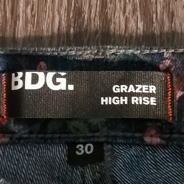 BDG Floral Grazer High Rise Jean 30 NEW Classic Preppy Fairycore Prints Bohemian - Image 7