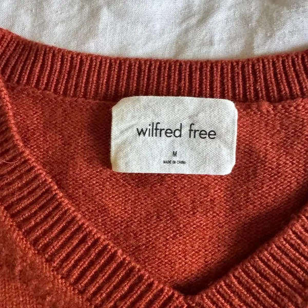 Aritzia Wilfred Free Palomino Merino Wool V Neck Sweater Orange Size Medium - Image 3