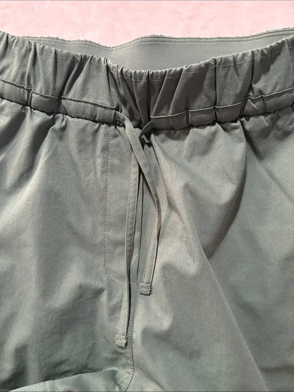 Lululemon size XS Women’s Athletic Drawstring Shorts in Dark Green cinchable - Image 4