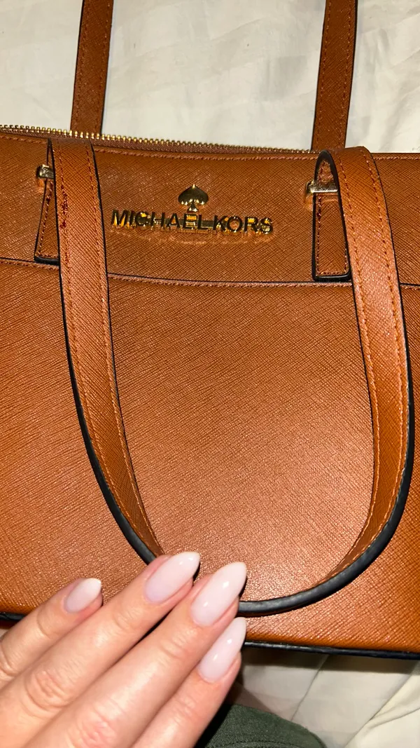 Michael Kors Leather Bag - Image 3