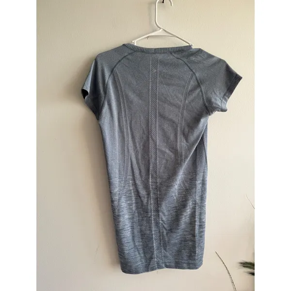 Lululemon Swiftly‎ Tech Short Sleeve Blue Gray Heather Athletic Top Size 6 - Image 2