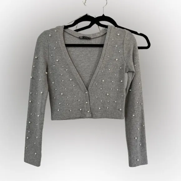 Zara Light Gray Pearl-Studded Cardigan Sweater Sz M - Image 2