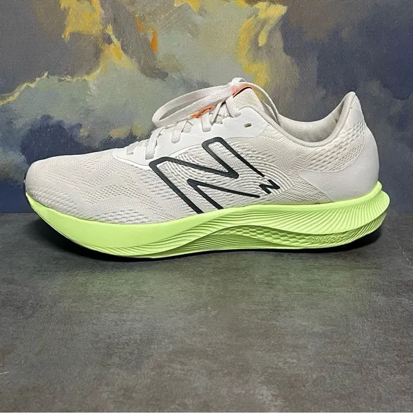 New Balance DynaSoft Pro Run v2 Women's White Running Shoes Size 10B - Image 13
