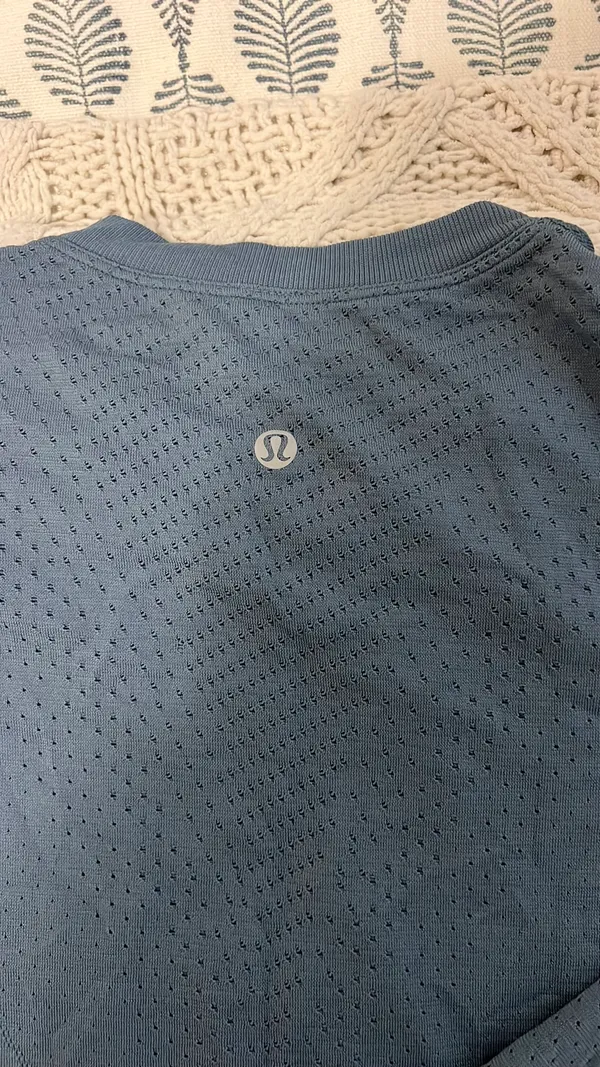 Lululemon Long Sleeve - Image 4