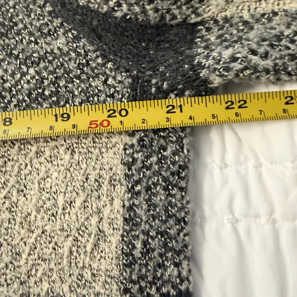 Sanctuary plaid cardigan with snaps and pockets size large - Image 8