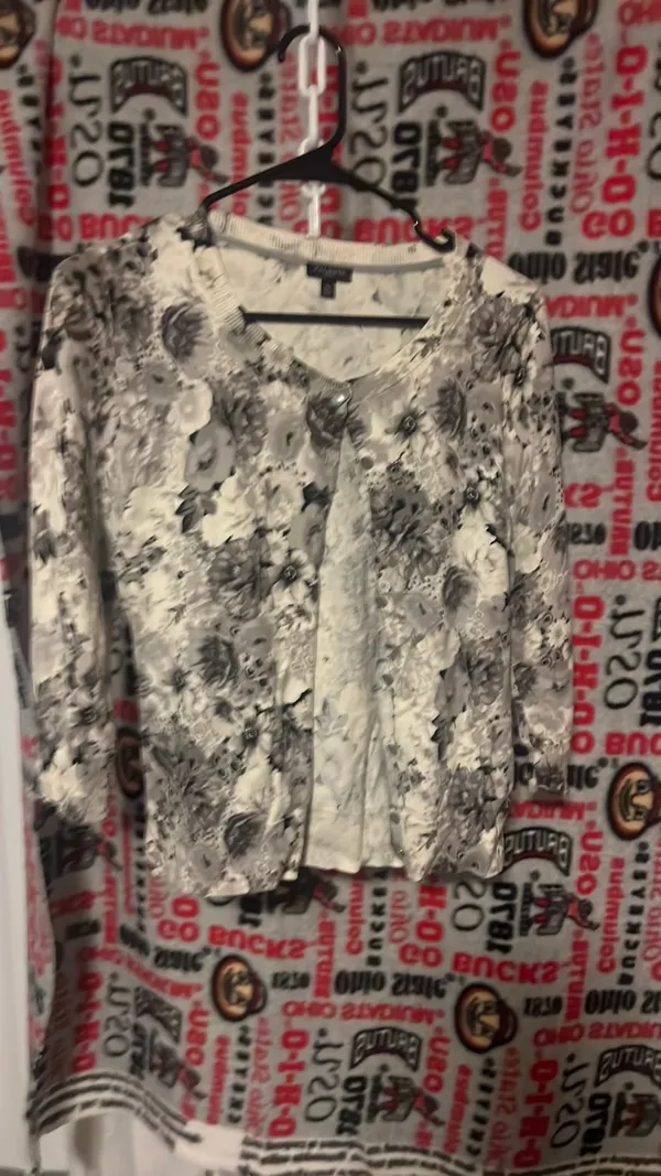 Women’s blouse - Image 2