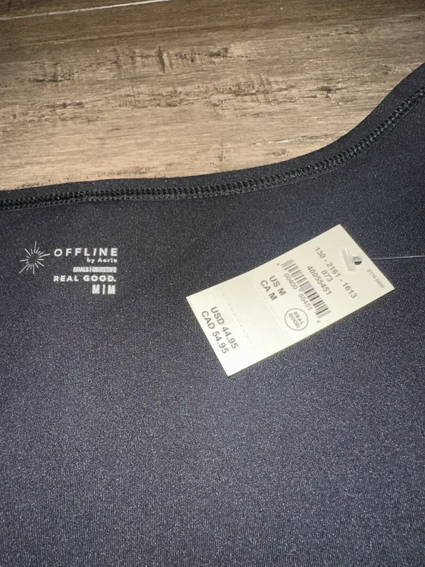 Aerie Offline Black V-Neck Short Sleeve Cropped - Image 3