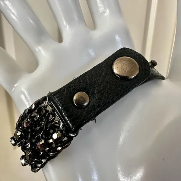 Black rhinestone chain bracelet - Image 4