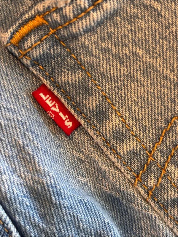 LEVI’S Ribcage High Rise Light Blue Light Wash Straight Leg‎ Women's Jeans Sz 27 - Image 5