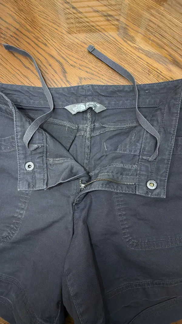The North Face Women's Black High-Waist Casual Shorts - Image 7