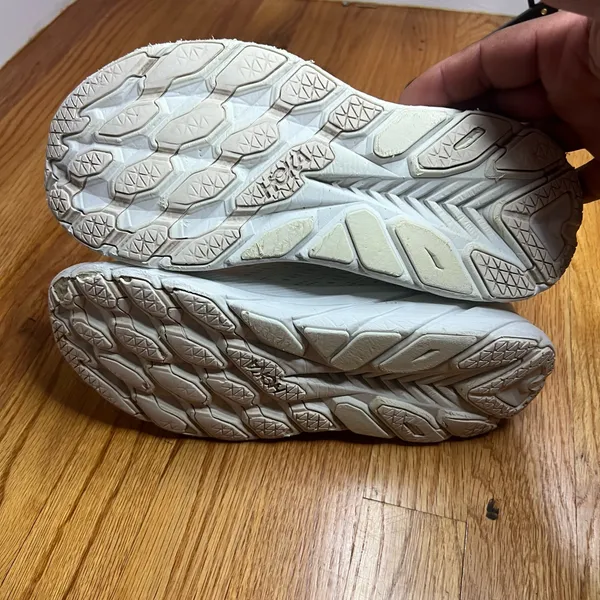 Hoka Clifton 8 “White” 1119394WWH Size 9W NO BOX - Image 5