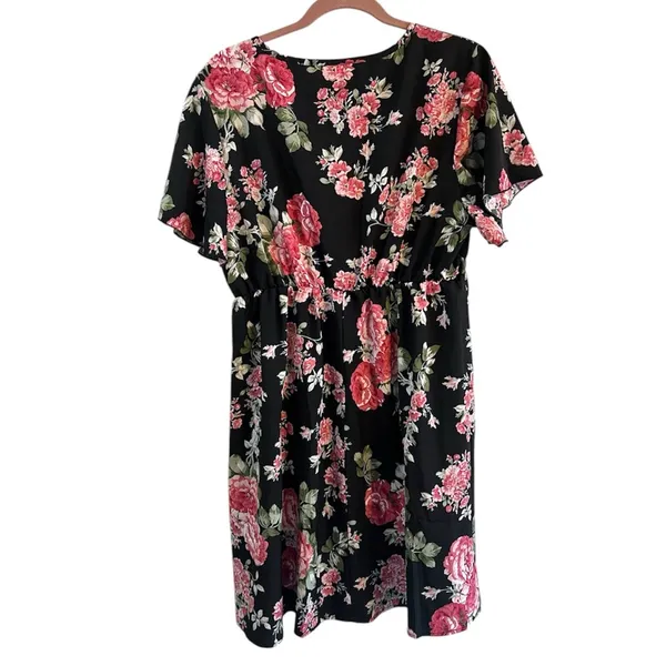 New Floral V-Neck Midi Dress Size 1X (14) Faux Wrap Neckline Flutter Sleeves - Image 3