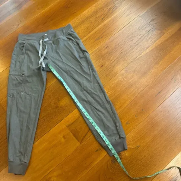 Figs Zamora Jogger scrub‎ pants size M - Image 11