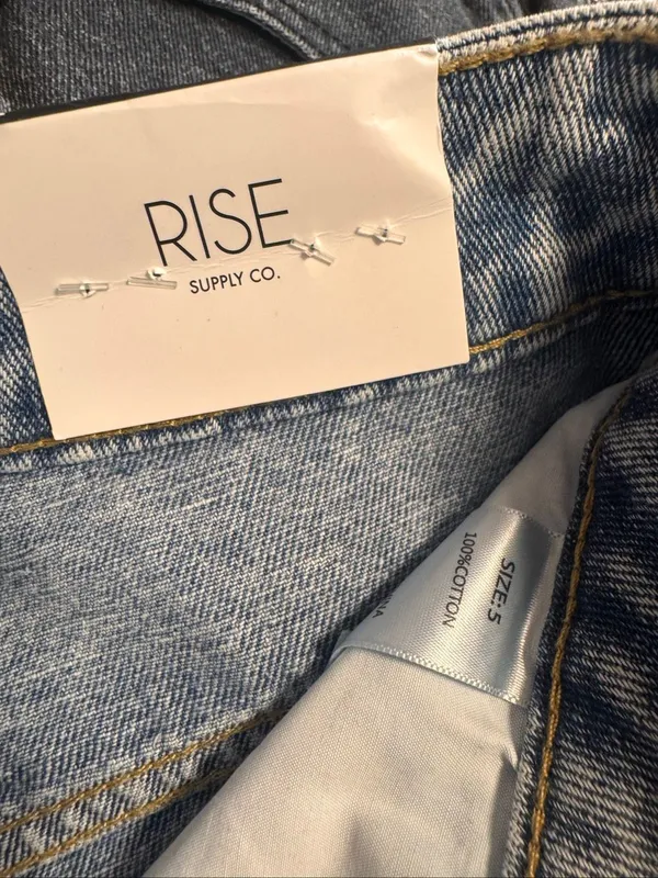 RISE Supply Co Distressed Frayed Acid Wash Denim Shorts Womens Size 5 - Image 5