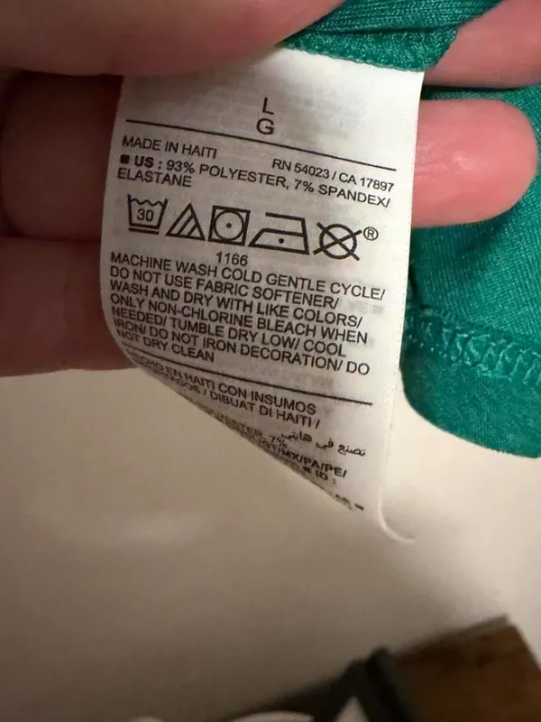 Old Navy Active Cloud 94 Soft Go-Dry Twist Front Tank Top - Image 4
