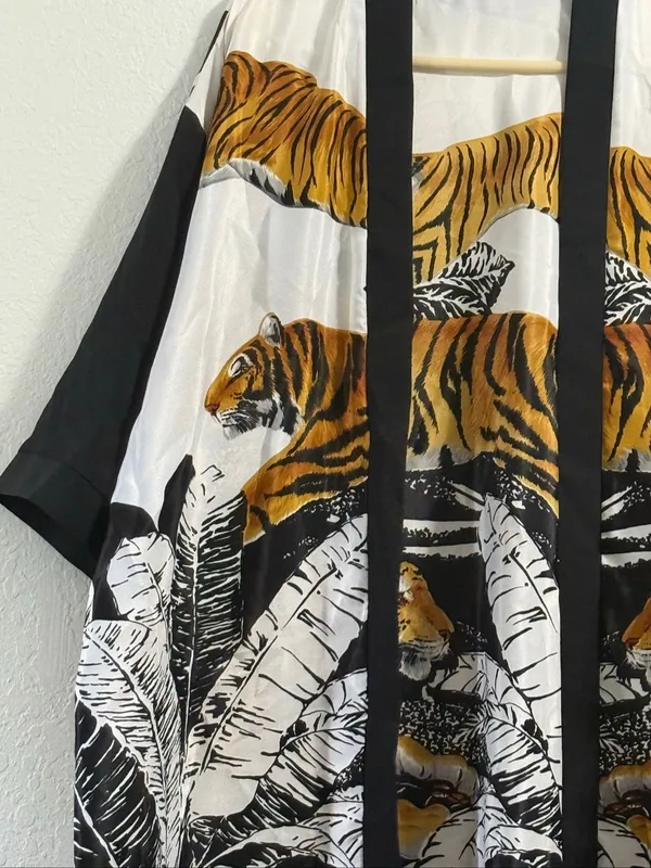 Vtg Gregory Designs Satin Kimono Jacket Tiger Animal Print Womens L Black USA - Image 2