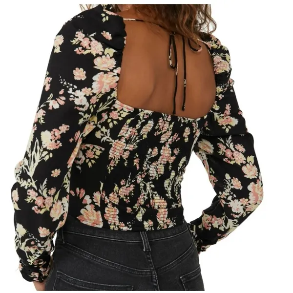Free People Size-L/G Top Hilary‎ Printed Floral Cropped Black - Image 5