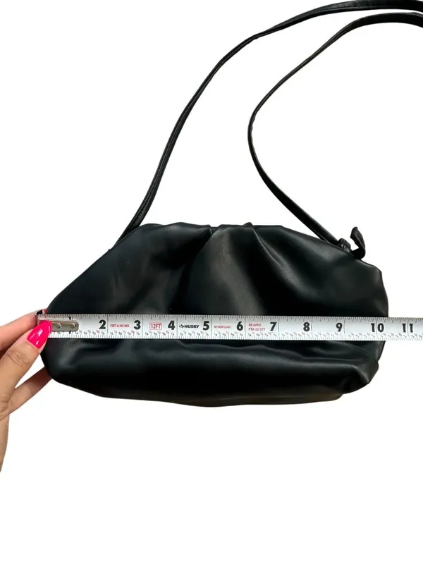 BLACK Ruched Clamshell Structured Crossbody Bag - Image 6