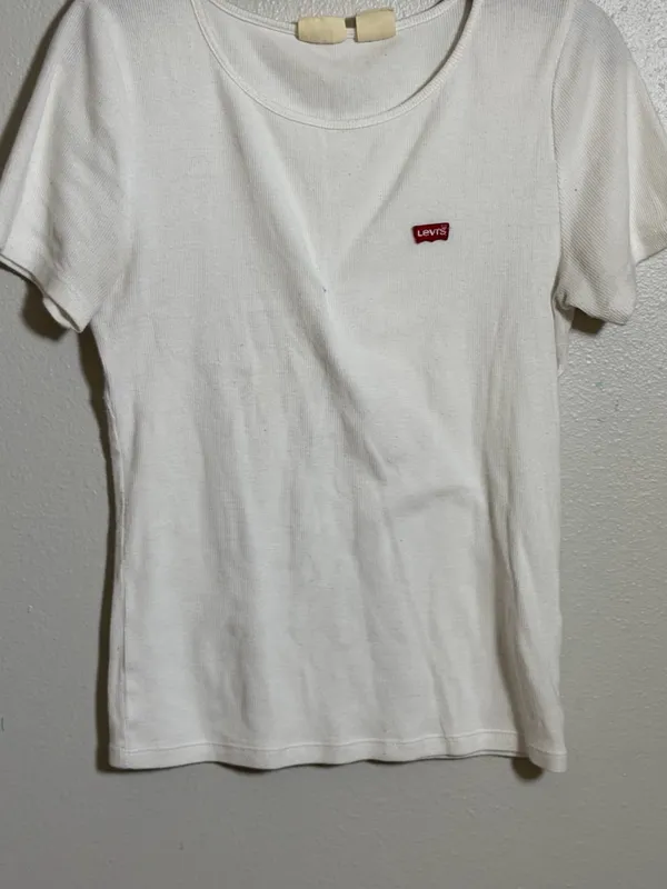 Levi's Women's Ribbed Minimalist White Perfect Crewneck Short-Sleeve Tee size S‎ - Image 4