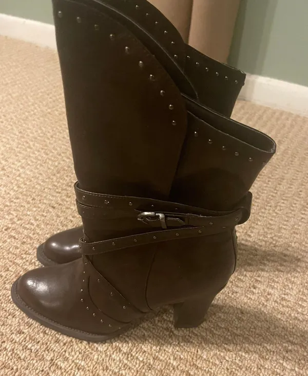 New York Transit Brown Boots With Silver Studs - Image 2