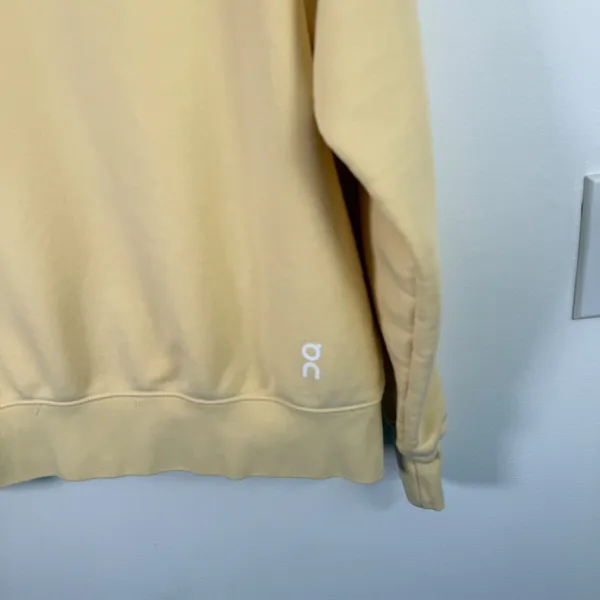 On Running Club Hoodie Cotton Sweatshirt Butter Yellow Pullover Gym Womens Small - Image 9