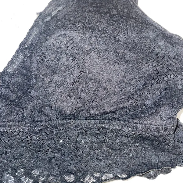 SO Intimates Black Floral Lace V-Neck Bralette Wireless Size Medium - Image 3