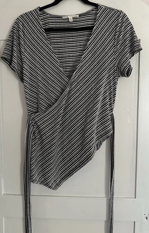 7 For All Seven Mankind Wrap Top Women L Black White Stripe Pima Cotton Tie - Image 4