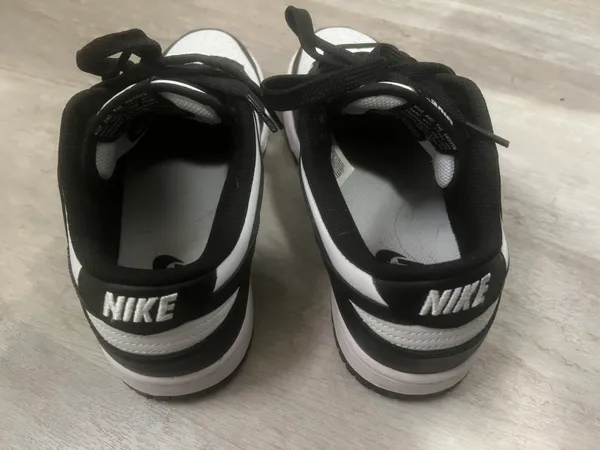Nike Dunk Low Panda - Image 4