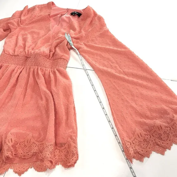 NWT Lulus Meadowlake Coral‎ Orange Swiss Dot Lace Bell Sleeve Romper Size SMALL - Image 8