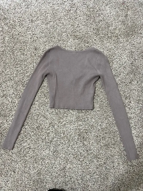 Garage v neck long sleeve - Image 2